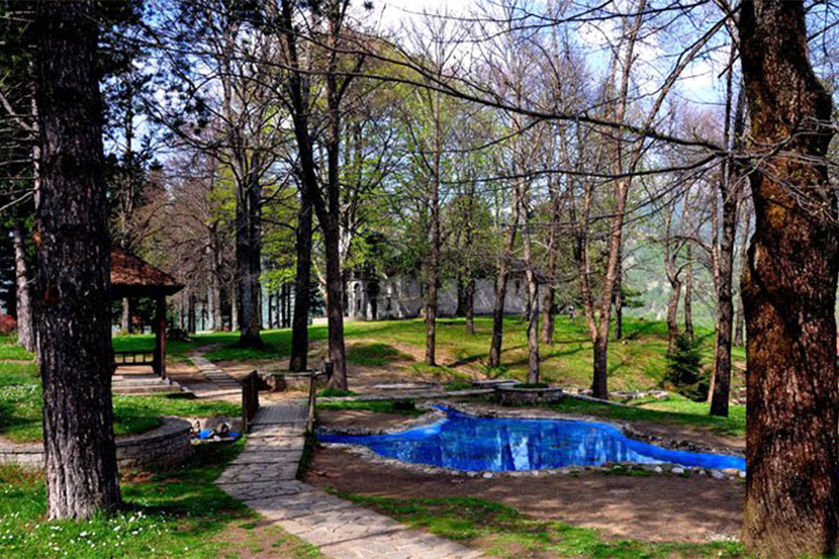 Άρωμα Δρυός - Μέτσοβο Αβερώφιος Κήπος